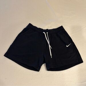 Nike Fleece Women's Mid-Rise Shorts